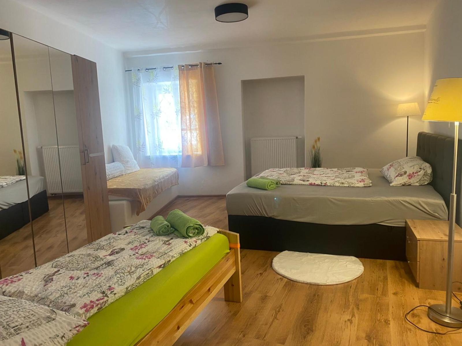 Apartment Am Schlosspark 2 Хеб Экстерьер фото
