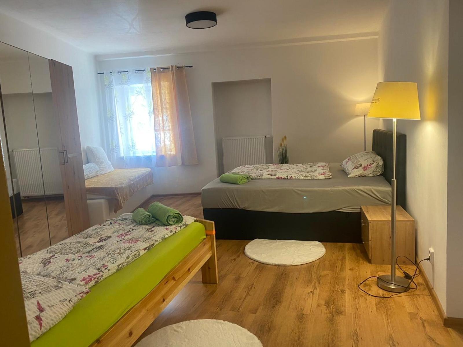 Apartment Am Schlosspark 2 Хеб Экстерьер фото